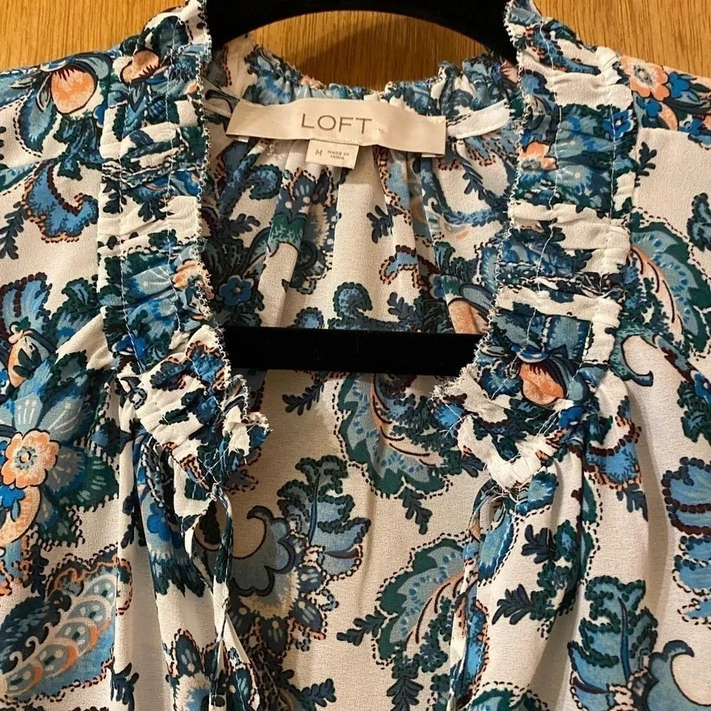 Loft Floral Ruffle Tie V-Neck Long Sleeve Top Size M - Picture 5 of 7